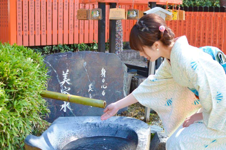 Super Popular Love Shrine - Kyoto Yasaka Shrine